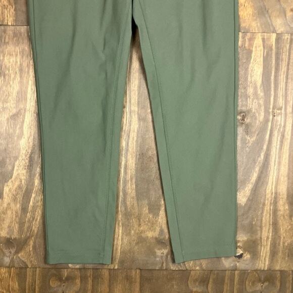 Fabletics Mens Pants Green The Don 5-Pocket Classic Straight Fit 35x32 - Picture 3 of 10